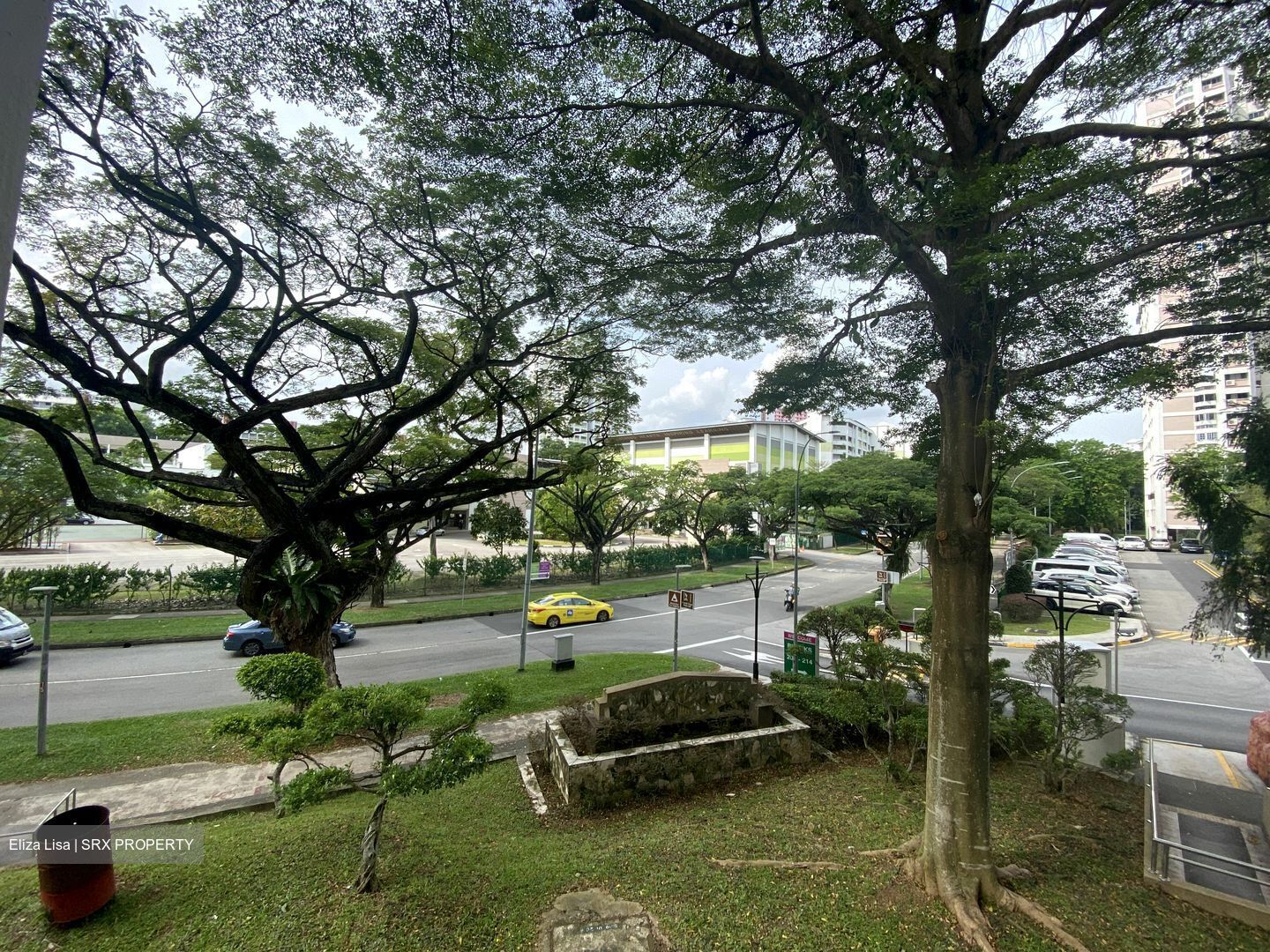 Jurong East Street 21 (D22), Shop House #474690011